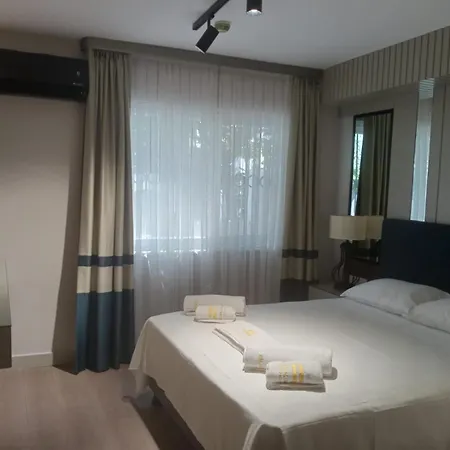 Lägenhet Ebru Evleri Icmeler Merkeze Ve Plaja Yakin Marmaris